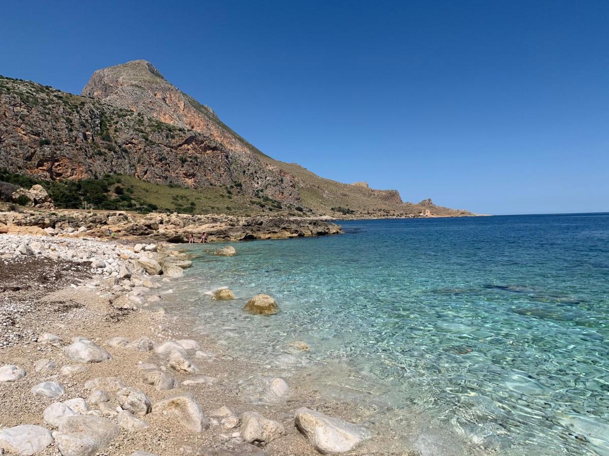 ホテル Cala Di Ponente カステッルッツォ エクステリア 写真