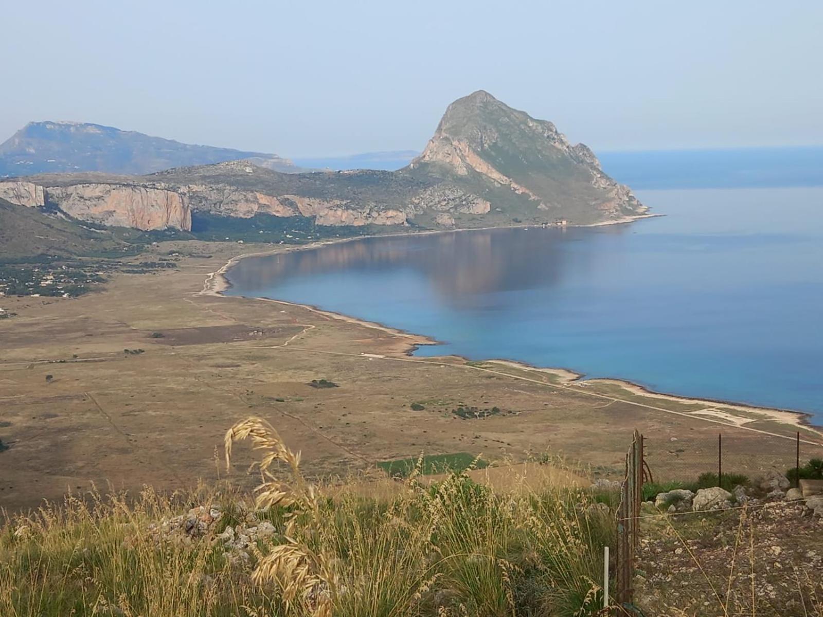 ホテル Cala Di Ponente カステッルッツォ エクステリア 写真