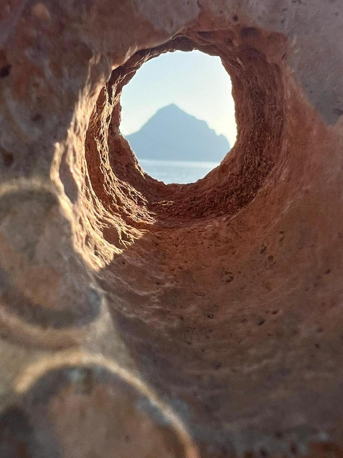 ホテル Cala Di Ponente カステッルッツォ エクステリア 写真