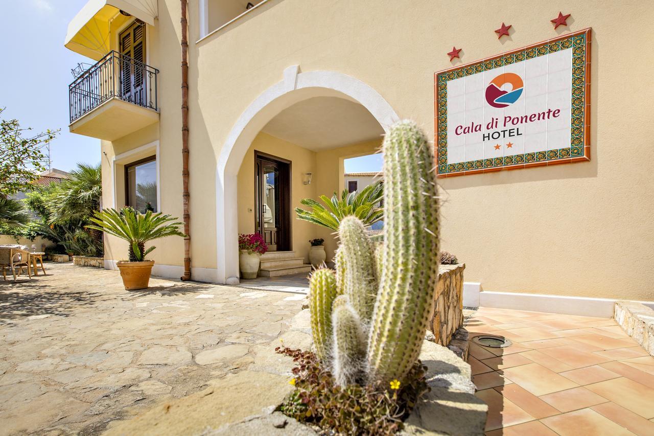 ホテル Cala Di Ponente カステッルッツォ エクステリア 写真